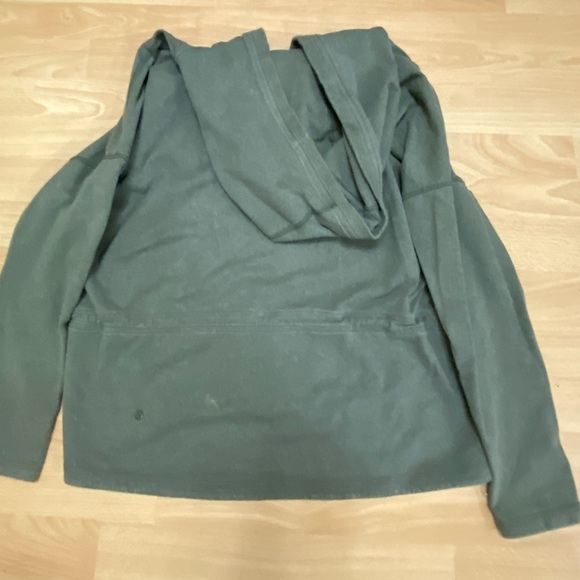 Lululemon Sweater - Picture 2 of 3